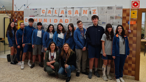 Los alumnos del Colegio Calasanz, de A Coru�a, que firman el reportaje.