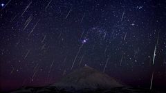 Lluvia de estrellas fugaces Gemnidas sobre el Teide
