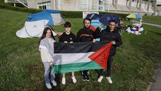 Acampada simblica en el campus de Elvia en apoyo al pueblo palestino