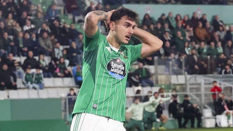 El Racing de Ferrol estrelló cinco balones en los palos en los cuatro últimos encuentros