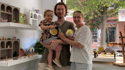 Sasha, Andrii y la peque�a Myroslava