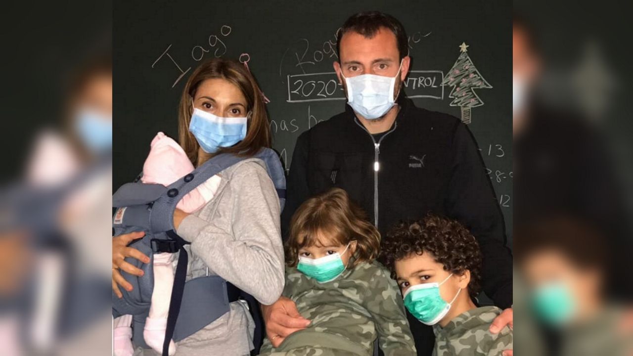 Vicente Figueroa (primero por la izquierda) con parte de la plantilla de ViajarporEscocia.com