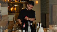 Rodrigo Aguirre sumiller y creador de Cadejo Wine