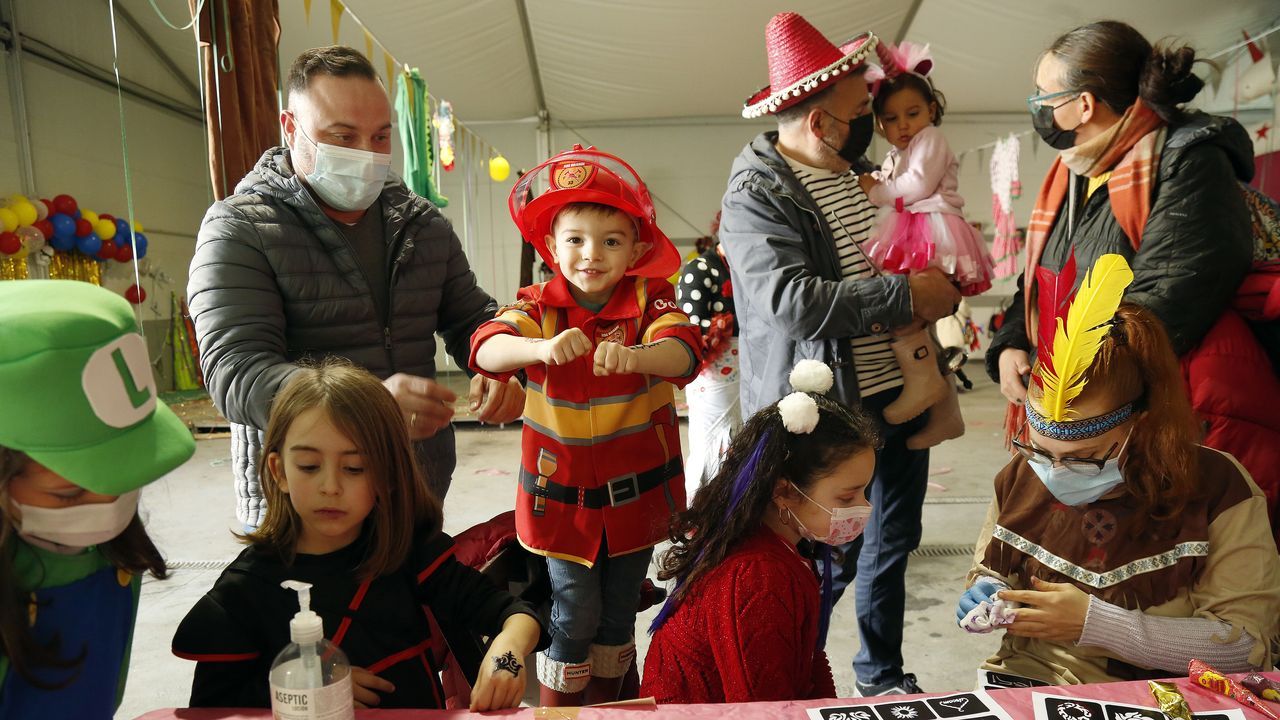 As se celebr el martes de carnaval en Barbanza.Enterro da Sardia de 2020 en Viveiro, justo antes de la pandemia