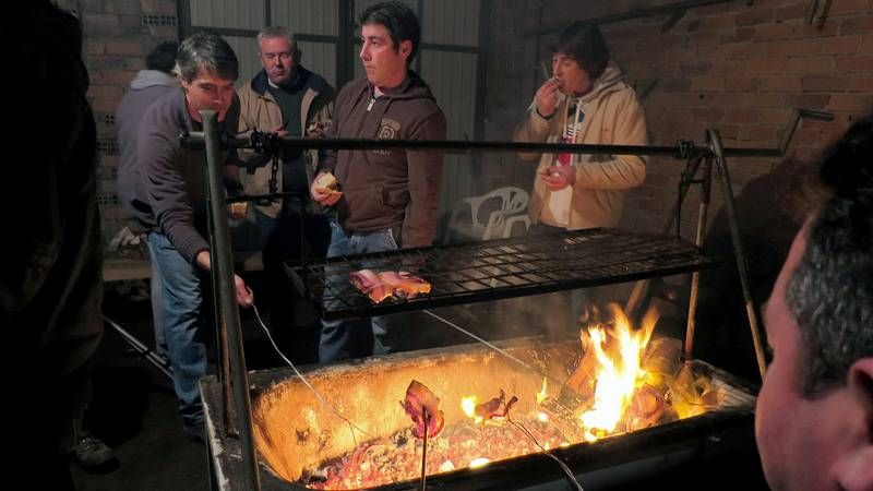 Los anticuarios sarrianos celebraron una reuni�n para organizar la feria