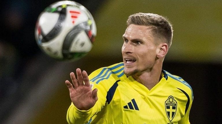 Starfelt reaparece con Suecia tres meses después jugando media hora