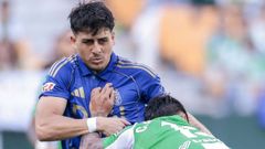 Colombatto y Cucho Hern�ndez, durante el Betis-Real Oviedo