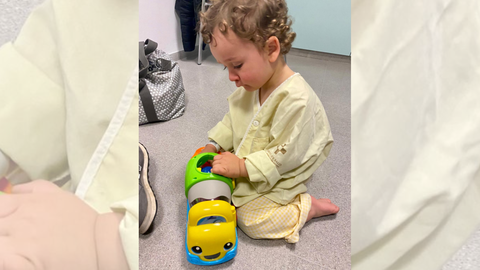 Diego fue intervenido con 20 meses para colocarle implantes cocleares