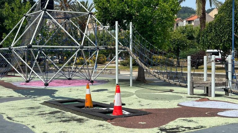 El PP alerta del estado de los parques infantiles de Cangas
