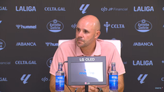 El entrenador del Celta Fortuna, Fredi �lvarez, en la rueda de prensa posterior al duelo frente al Eibar.
