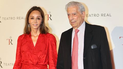 Isabel Preysler y Mario Vargas Llosa, en una imagen tomada durante el «photocall».