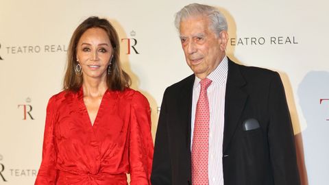 Isabel Preysler y Mario Vargas Llosa, en una imagen tomada durante el photocall.