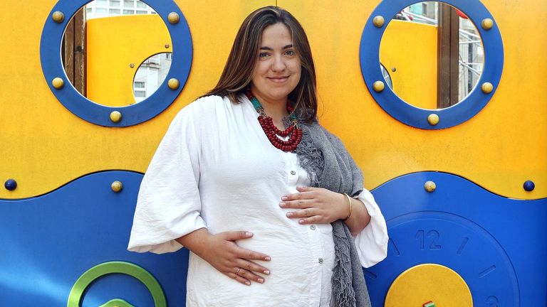 Madre, embarazada y opositora: «Tuve a mi primer hijo a los 21, en segundo de carrera, y di a luz con covid»