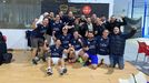Celebracin del pase a la fase final de las Series Nacionales por parte del equipo de As Pontes.