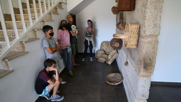Exposición de cestería en el Xurés
