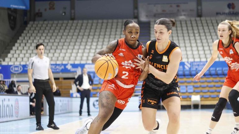 La gran actuación de Tate en el último cuarto no pudo evitar la derrota del Ensino