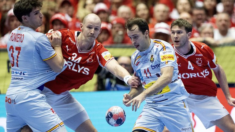 Los Hispanos se despiden de la lucha por las medallas en el europeo (31-36)