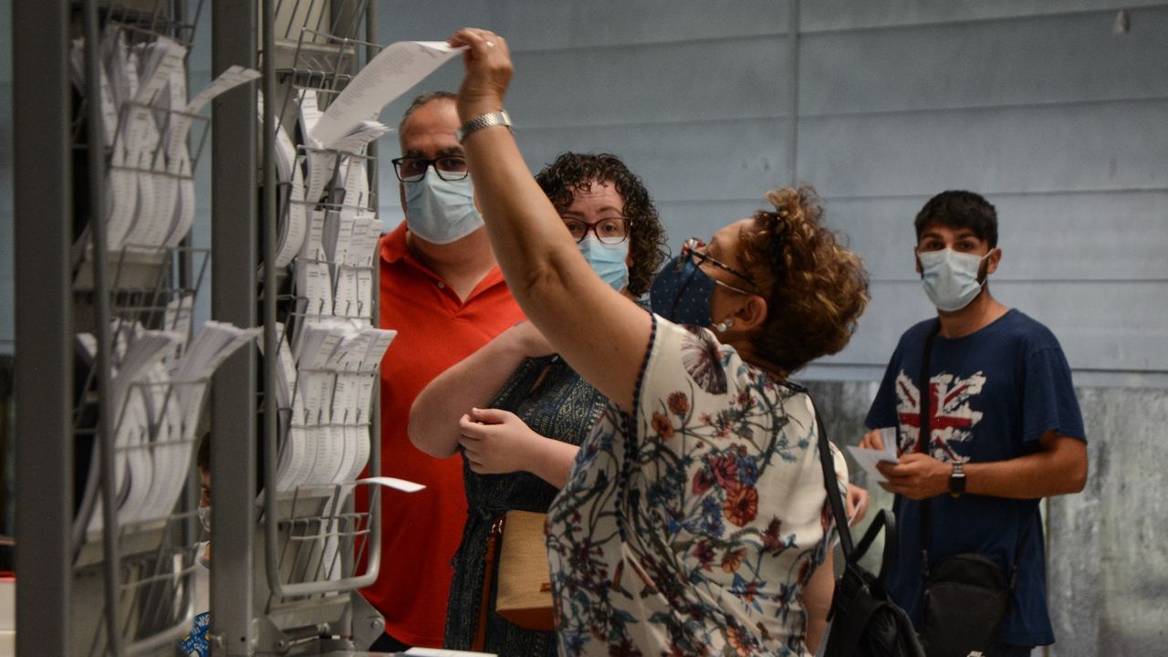 As� est�n votando los arousanos