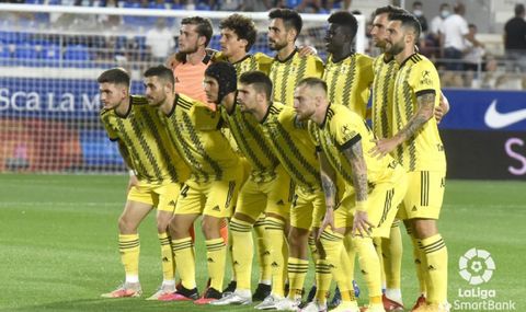 Alineaci�n del Real Oviedo frente al Huesca