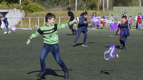 Ergue as ás pola túa liberdade : obradoiro de papaventos en el campo municipal vimiancés