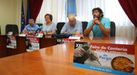 A alcaldesa Poln e o presidente dos comuneiros, David Daz, onte na presentacin da feira. 