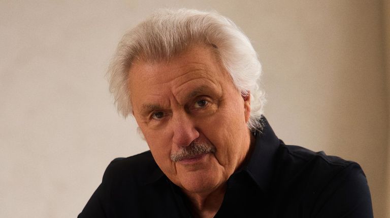 John Irving: «El Führer Trump gobierna un país antidemocrático»