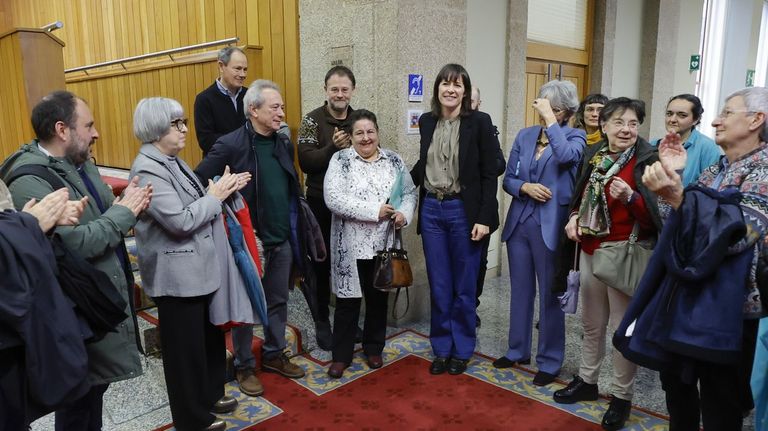 El PP frena en el Parlamento la iniciativa legislativa popular promovida por el nacionalismo para garantizar el conocimiento de la obra de Castelao