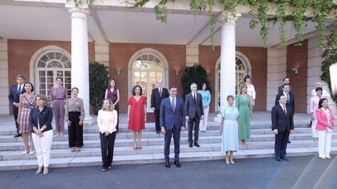 El nuevo gabinete de Snchez antes de su primer consejo de ministros el 13 de julio.