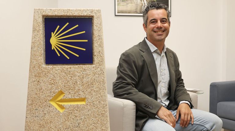 <span lang="gl">Marcos Gómez Román, comisario do Xacobeo 2027: «Queremos que no próximo sexa partícipe o conxunto de Galicia»</span>
