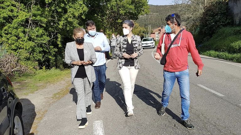 Cangas sufrirá tres días de cortes en la carretera del Viso al Hío por obras en el pavimento
