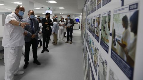 Entramos en el laboratorio del CHUO.Cerca de 50 personas trabajan en el laboratorio del CHUO