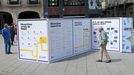 Exposición sobre el Plan de Mobilidade Urbana Sostible de Pontevedra, en la plaza de A Peregrina