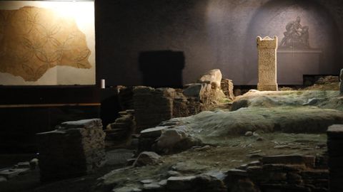 La USC quiere en el futuro ampliar la excavación hacia el cabecero del mitreo de Lugo