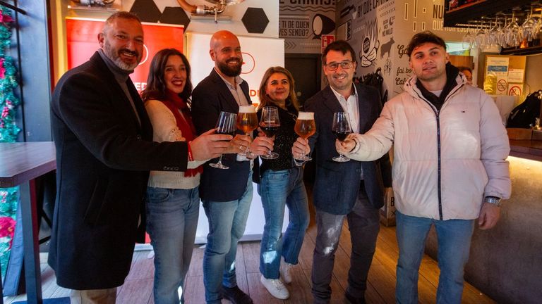 Iván Puentes promete una oposición útil en Pontevedra y apoya a Besteiro