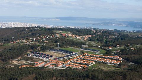 Imagen aérea de la urbanización Vallesur en A Zapateira