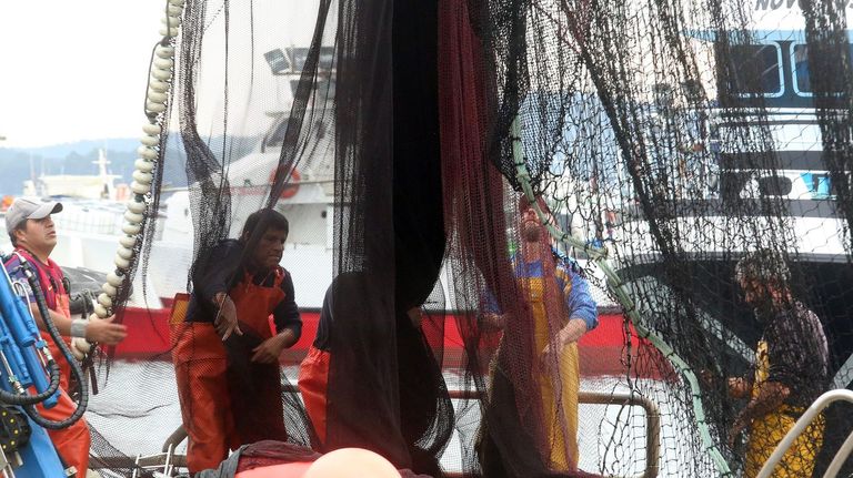 Las cofradías españolas entregan a los grupos políticos su propuesta para el coste cero de Seguridad Social