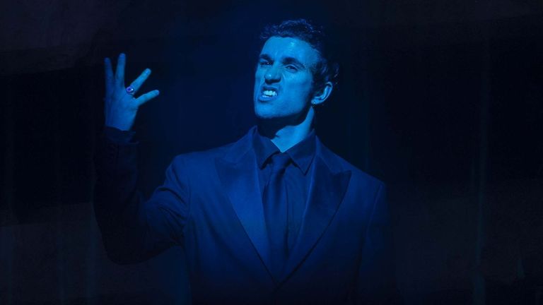 Alejandro Jato, actor: «’Hamlet’ conectou de xeito especial co público; a xente achégase na rúa e dínolo»