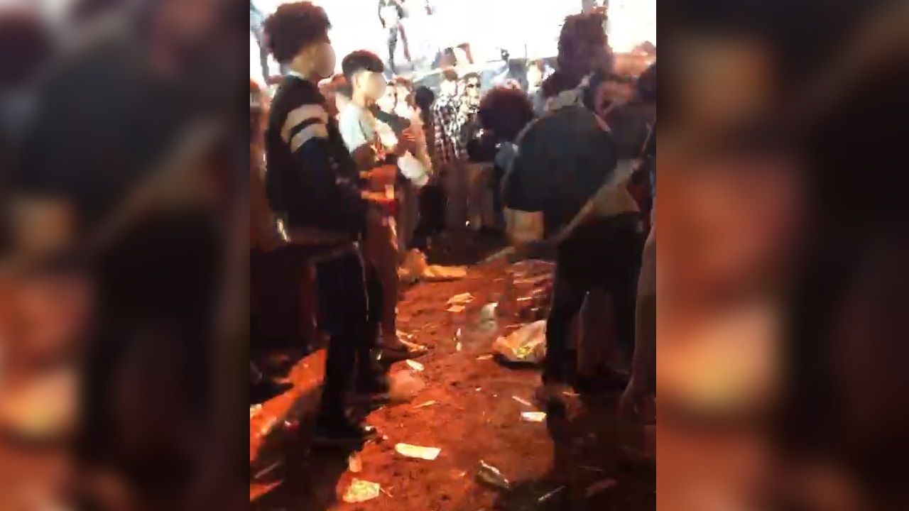 Una pelea en Sarria durante San Juan obliga a parar la actuacin de La Panorama.Los peregrinos pueden recoger gratuitamente bolsas de tela en las oficinas de Correos de Monforte y Sarria