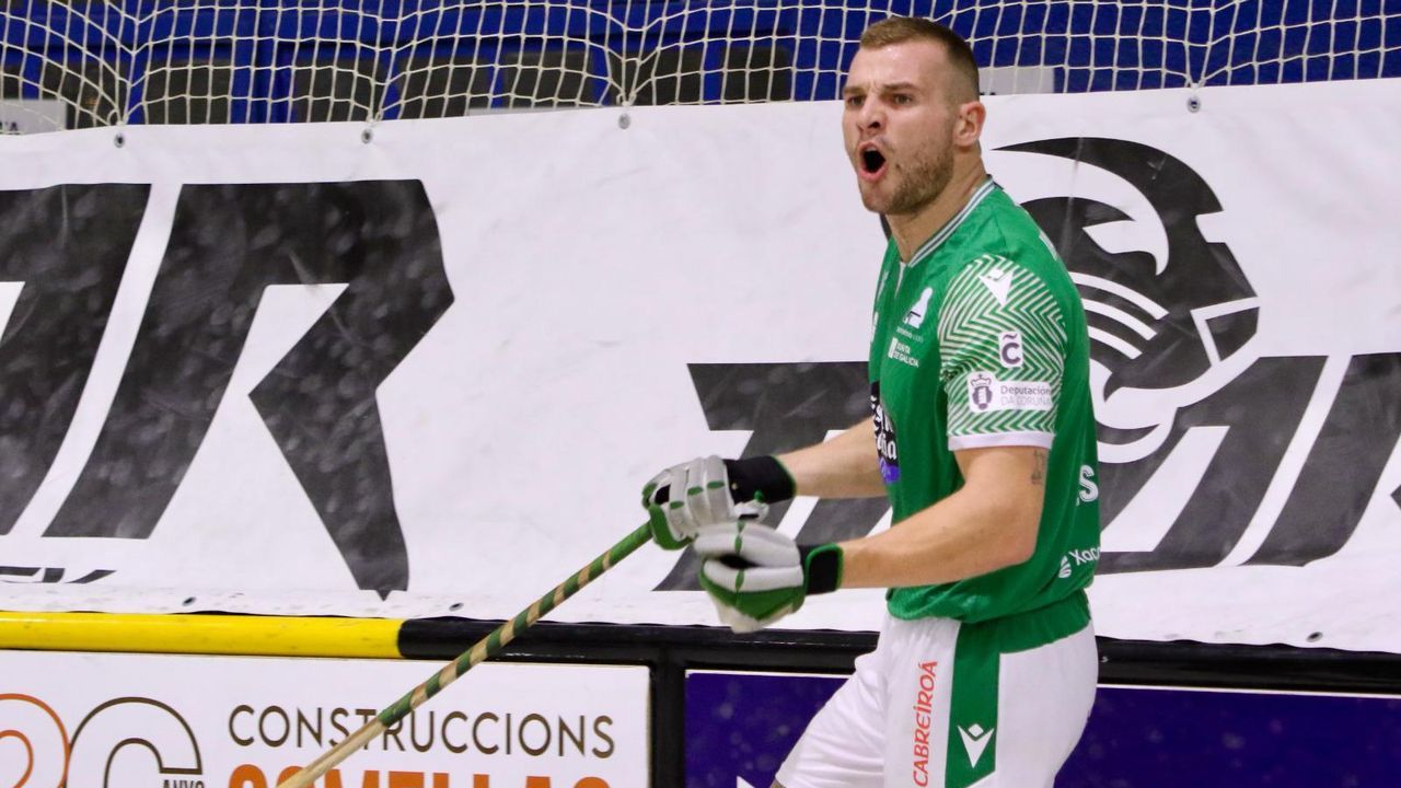 César Carballeira renueva una temporada más con el Liceo