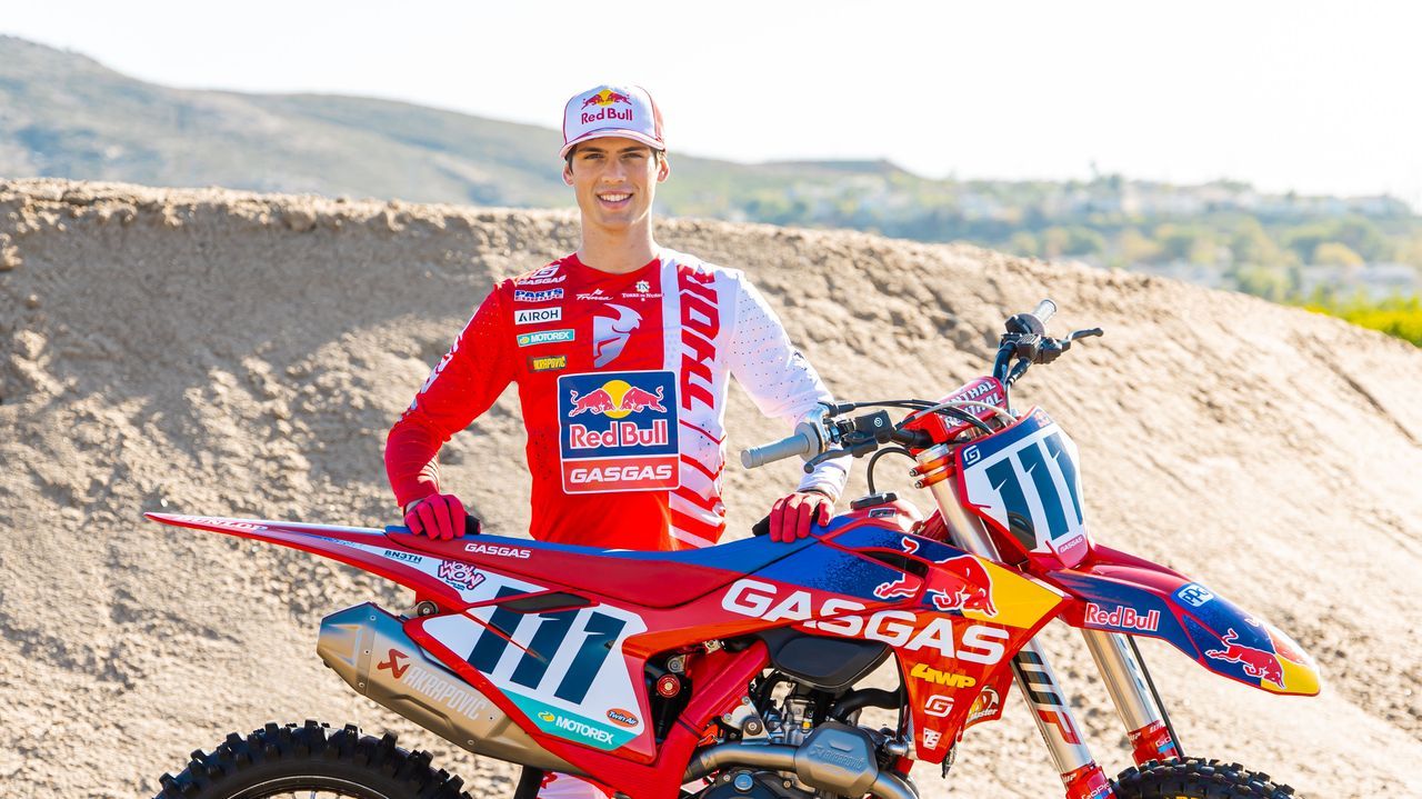 Jorge Prado A Por El Sue o Americano