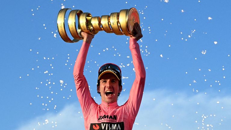 Simon Yates, el último ganador del Giro, anuncia su retirada del ciclismo