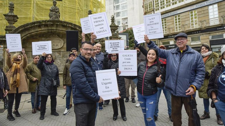 Piden en Pontevedra más medios para unas oficinas de extranjería «desbordadas»