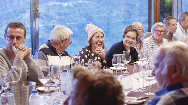 Suscriptores de La Voz conocen la bodega pionera en la Ribeira Sacra
