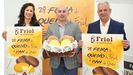 O alcalde de Friol, Jos ngel Santos, anuncia a Feira do Queixo de Friol.