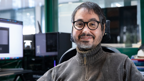 Antonio P�rez es doctor en biolog�a, investigador y paciente de� atrofia muscular espinal (AME).