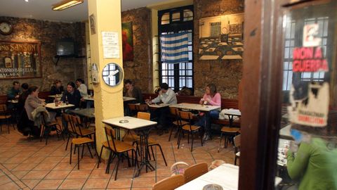 El ya cerrado Café Borrazás, en la calle del Orzán