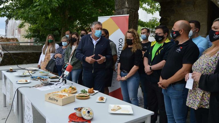 La presentación del Sanxenxo Degusta Tapas se llevó a cabo en la casa de Don Fernando, en Portonovo