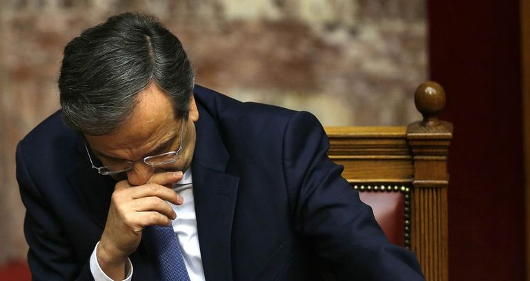 El ministro griego medita tras el tercer fracaso cosechado en el Parlamento por su candidato a la presidencia del país. 