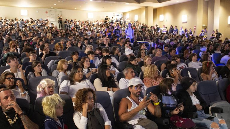 Asistentes a la CometCon