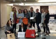 Un grupo de empresarias y emprendedoras coruesas promueven un mercadillo por el Da de la Madre en el Hesperia de Juan Flrez. 